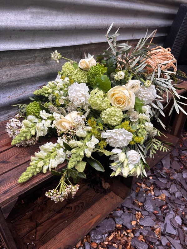 Garden hand tied sheaf