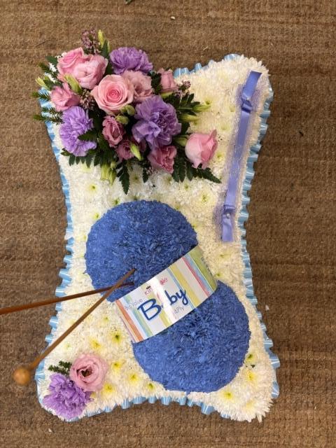 Knitting tribute